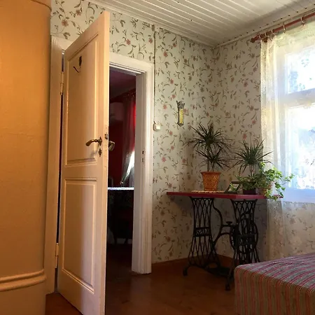 Apartment Romantic Seaside House