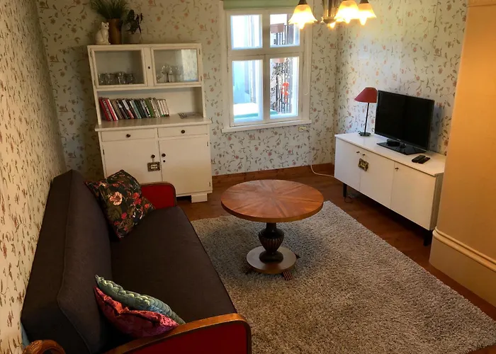 Romantic Seaside House *