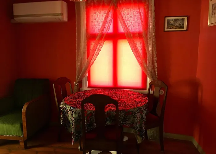 Romantic Seaside House *